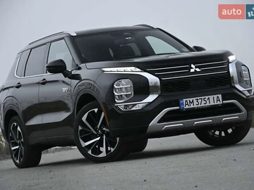 Авто Mitsubishi Outlander 2023 № 8197929
