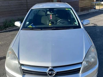 Авто Opel Astra 2004 № 8198083