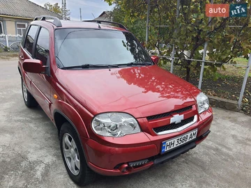 Авто Chevrolet Niva 2010 № 8198125
