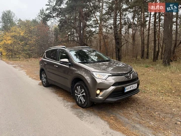 Авто Toyota Rav4 2018 № 8198479