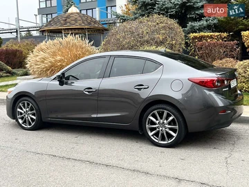 Авто Mazda 3 2018 № 8199063