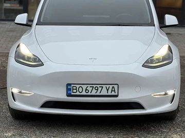 Авто Tesla Model Y 2023 № 8199201