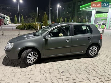Авто Volkswagen Golf 2005 № 8199397