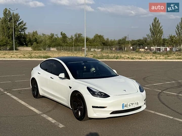 Авто Tesla Model 3 2023 № 8199748