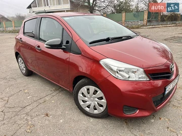 Авто Toyota Yaris 2013 № 8199986