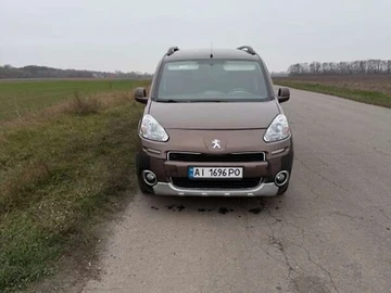 Авто Peugeot Partner 2013 № 8199997