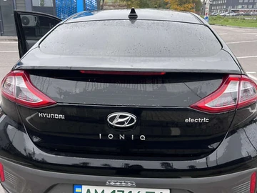 Авто Hyundai Ioniq 2018 № 8200027