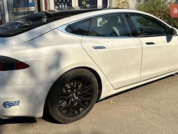 Авто Tesla Model S 2020 № 8200043