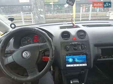 Авто Volkswagen Caddy 2008 № 8200074