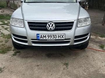 Авто Volkswagen Touareg 2004 № 8200161