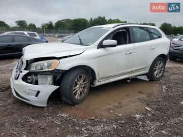Авто Volvo Xc60 2015 № 8200216