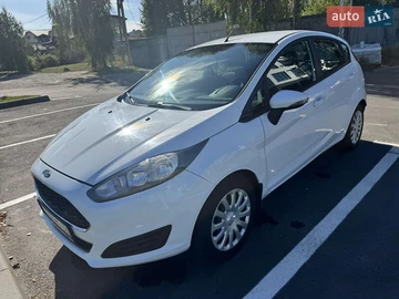 Авто Ford Fiesta 2017 № 8200271