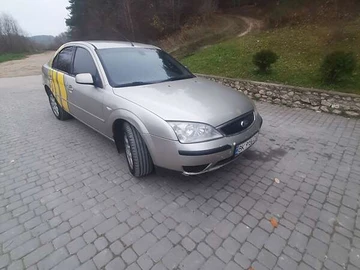 Авто Ford Mondeo 2004 № 8200309