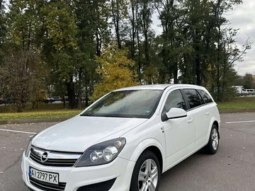 Авто Opel Astra 2010 № 8200415