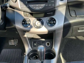 Авто Toyota Rav4 2008 № 8200436
