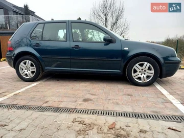 Авто Volkswagen Golf 2003 № 8200529