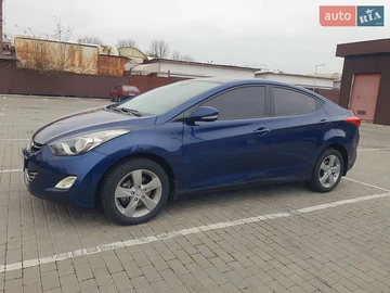 Авто Hyundai Elantra 2013 № 8200602