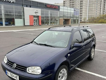 Авто Volkswagen Golf 2000 № 8200904