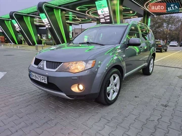 Авто Mitsubishi Outlander Xl 2008 № 8201019
