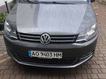 Авто Volkswagen Sharan 2012 № 8201035