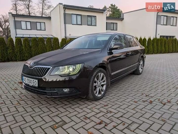 Авто Skoda Superb 2013 № 8201040