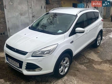 Авто Ford Kuga 2015 № 8201046