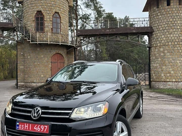 Авто Volkswagen Touareg 2011 № 8201141