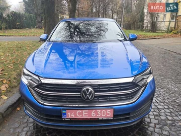 Авто Volkswagen Jetta 2023 № 8201144