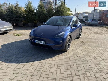 Авто Tesla Model Y 2024 № 8201157