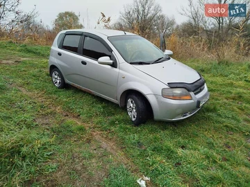 Авто Chevrolet Aveo 2006 № 8201167