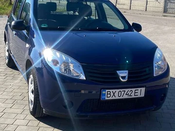 Авто Dacia Sandero 2009 № 8201180