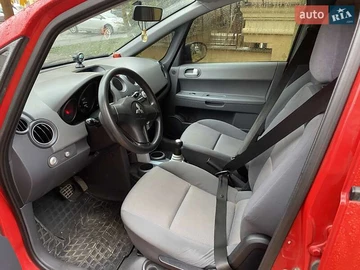 Авто Mitsubishi Colt 2006 № 8201185