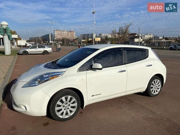 Авто Nissan Leaf 2014 № 8201199