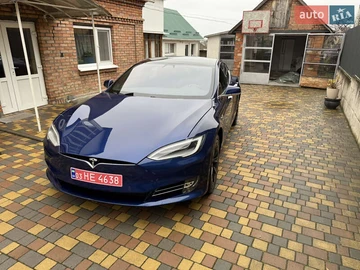 Авто Tesla Model S 2018 № 8201471