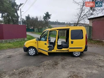 Авто Renault Kangoo 2001 № 8201593