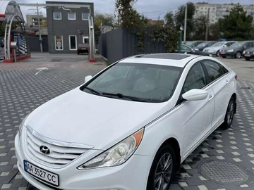 Авто Hyundai Sonata 2013 № 8201793