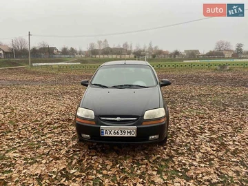 Авто Chevrolet Aveo 2004 № 8201920