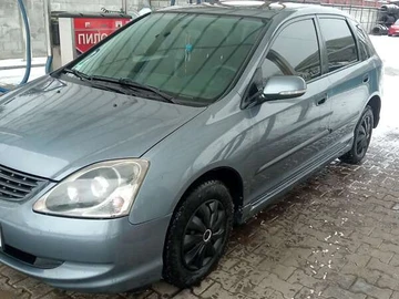 Авто Honda Civic 2004 № 8202019