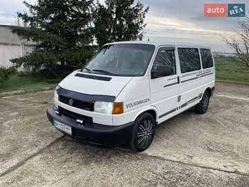 Авто Volkswagen Transporter 2002 № 8202045