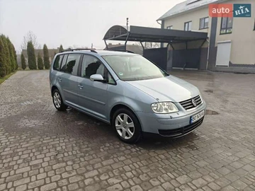 Авто Volkswagen Touran 2006 № 8202084