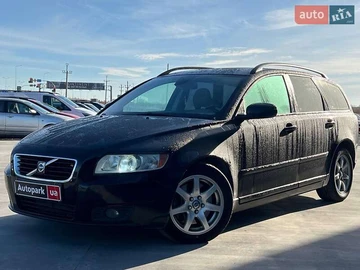 Авто Volvo V50 2008 № 8202322