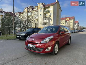 Авто Renault Grand Scenic 2010 № 8202329