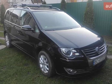 Авто Volkswagen Touran 2010 № 8202470