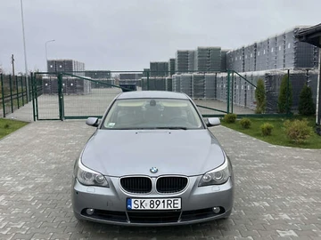Авто BMW 5 Series 2004 № 8202600