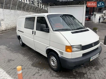 Авто Volkswagen Transporter 1999 № 8203091