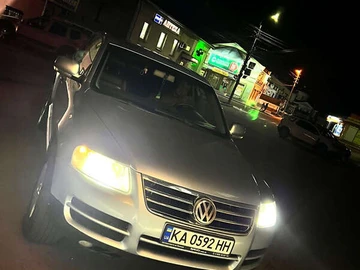 Авто Volkswagen Touareg 2005 № 8203383