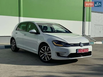 Авто Volkswagen E-Golf 2019 № 8204034