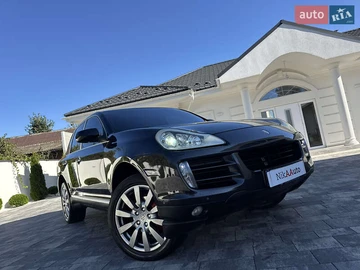 Авто Porsche Cayenne 2010 № 8204166
