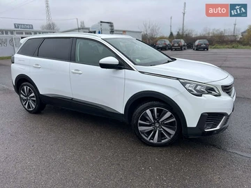 Авто Peugeot 5008 2017 № 8204432