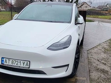 Авто Tesla Model Y 2023 № 8204593